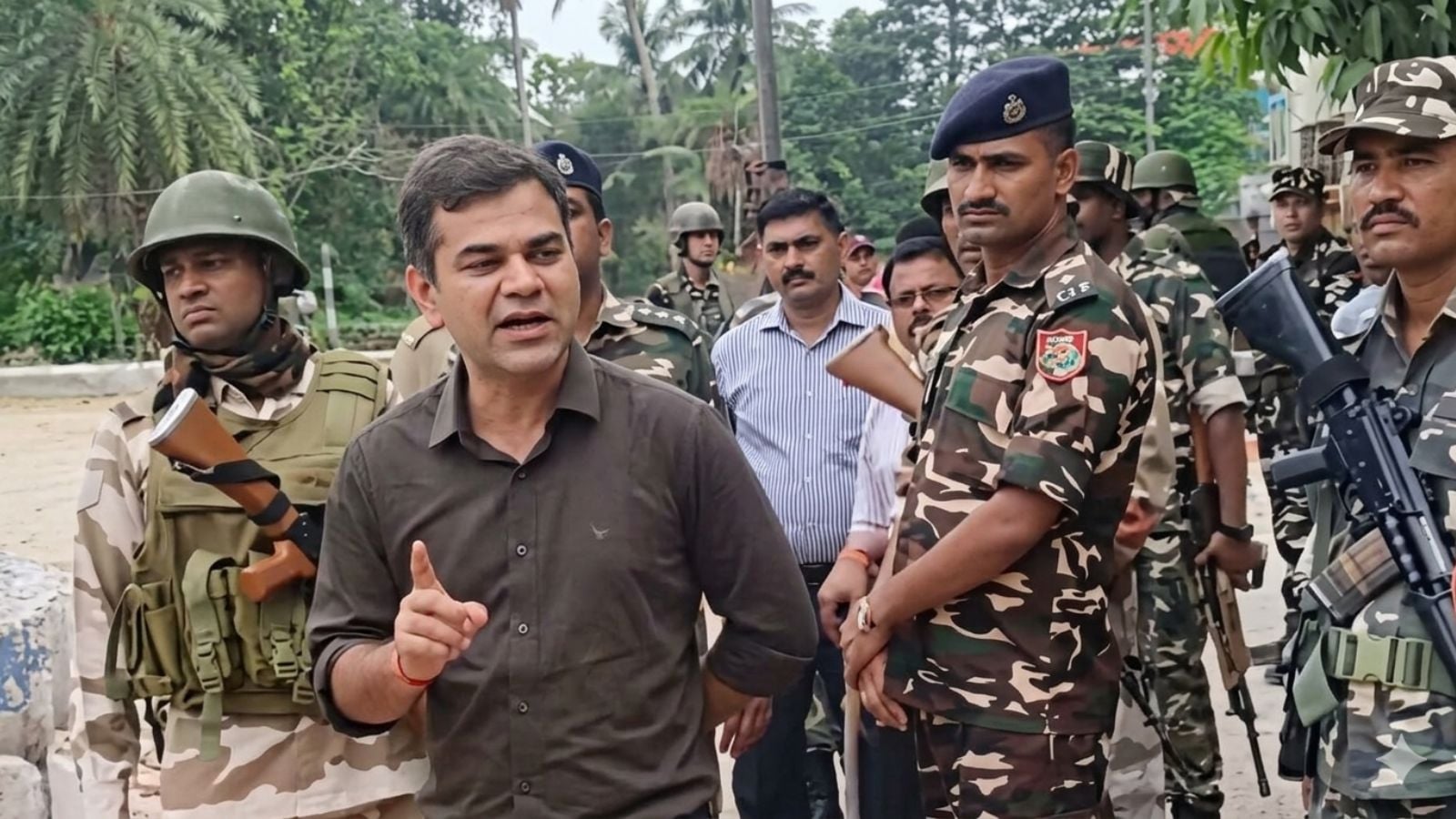 ‘If he is Singham, I am Pushpa’: The UP ‘encounter specialist’ in TMC’s line of fire