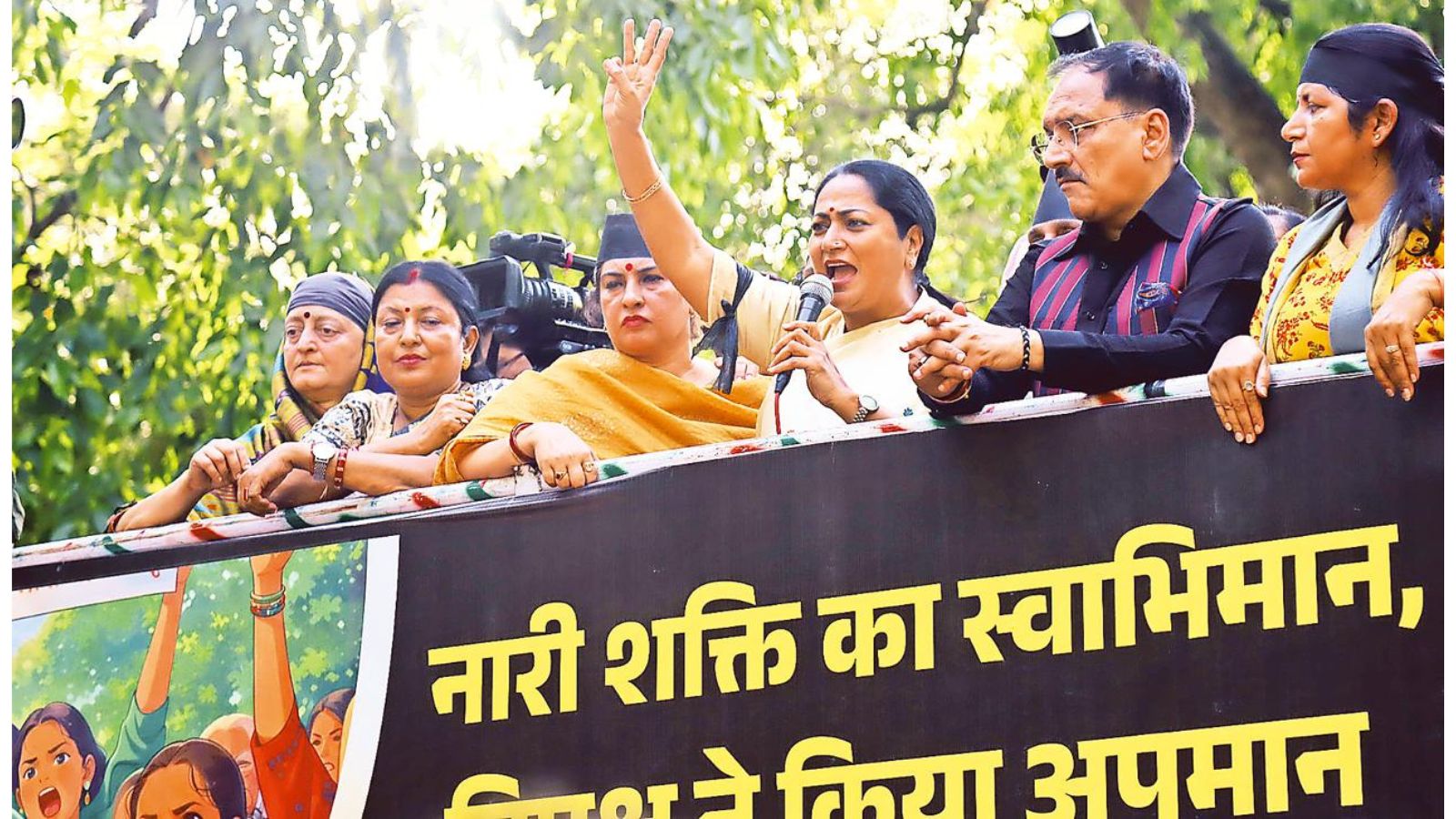 ‘Women won’t forget this betrayal’: Delhi CM marches near Rahul Gandhi’s home over 33% quota