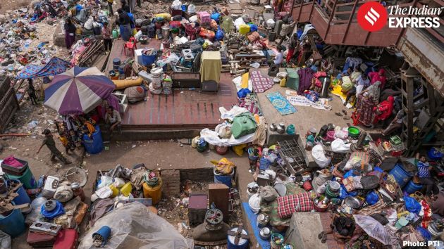 Temporary chaos was reported at the site, with residents seen shifting and scattering their belongings
