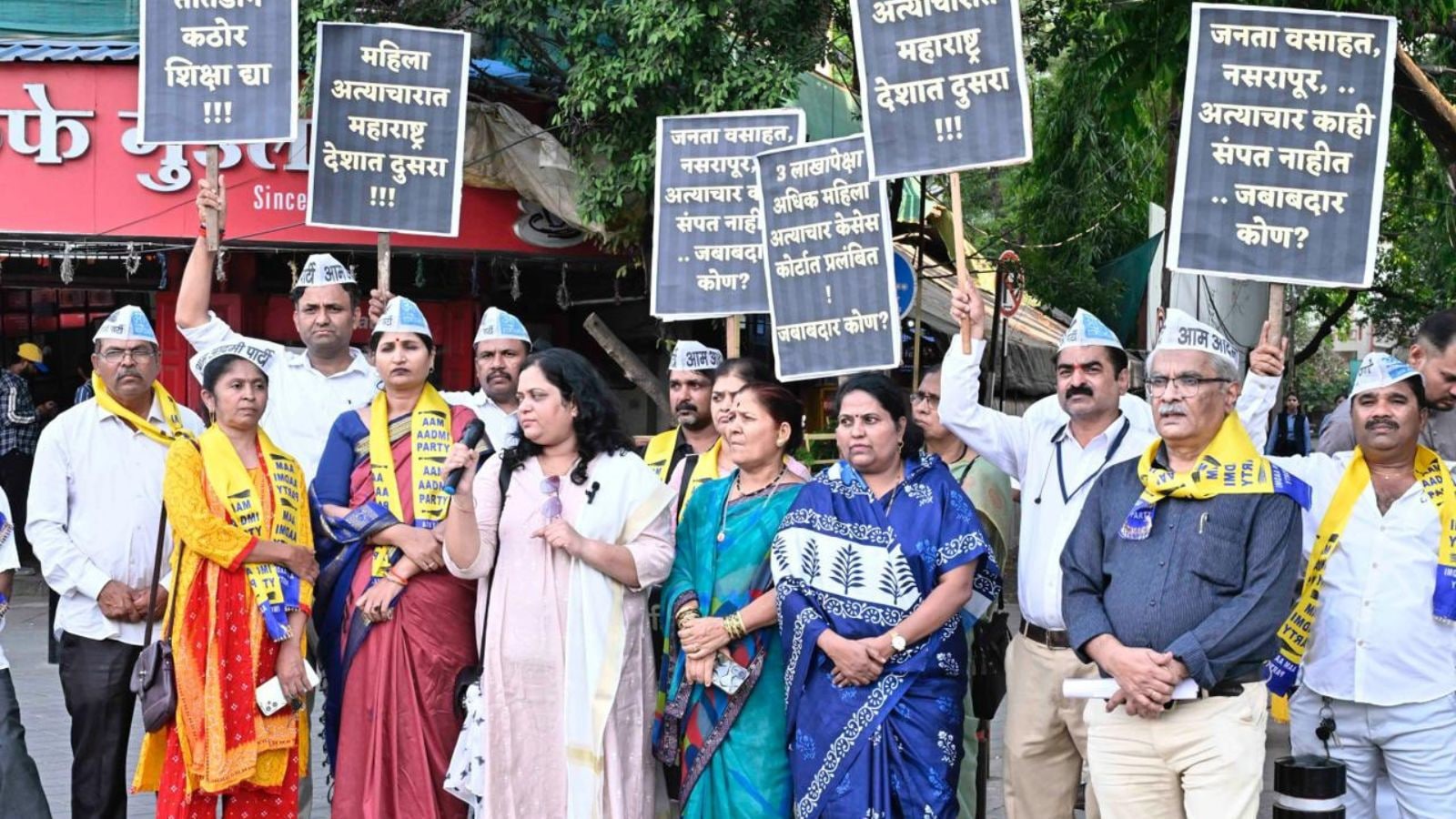 AAP protests rising crimes against women in Pune; seek justice in two cases
