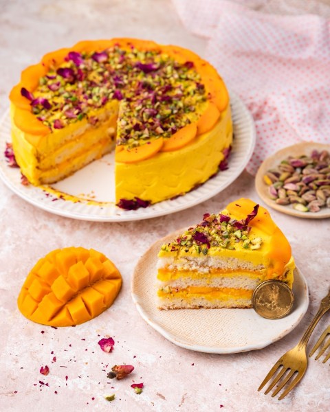 Aamrasmalai Cake at Vanilla Beans