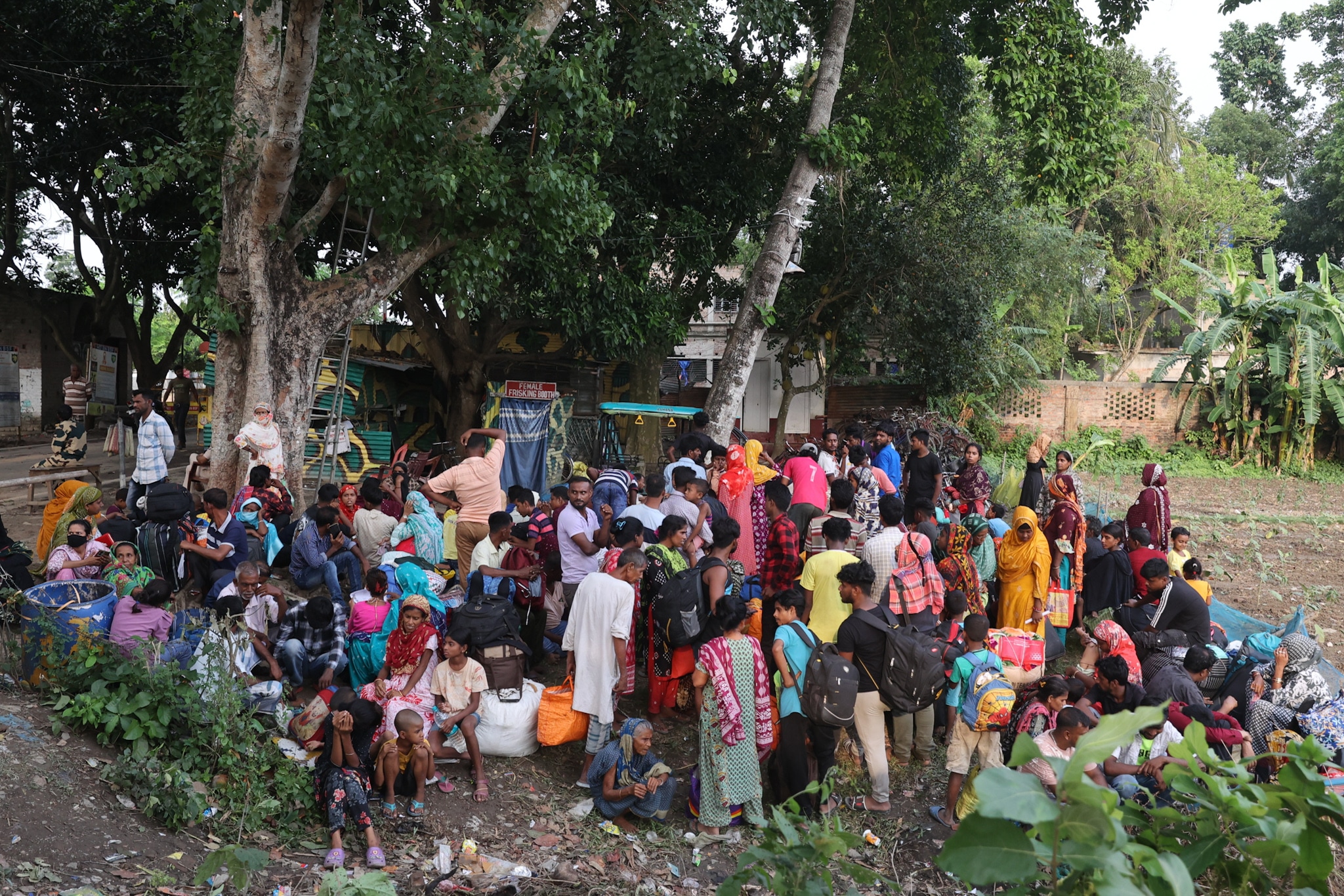'Fear' at Bengal border post prompts many trying to cross into Bangladesh