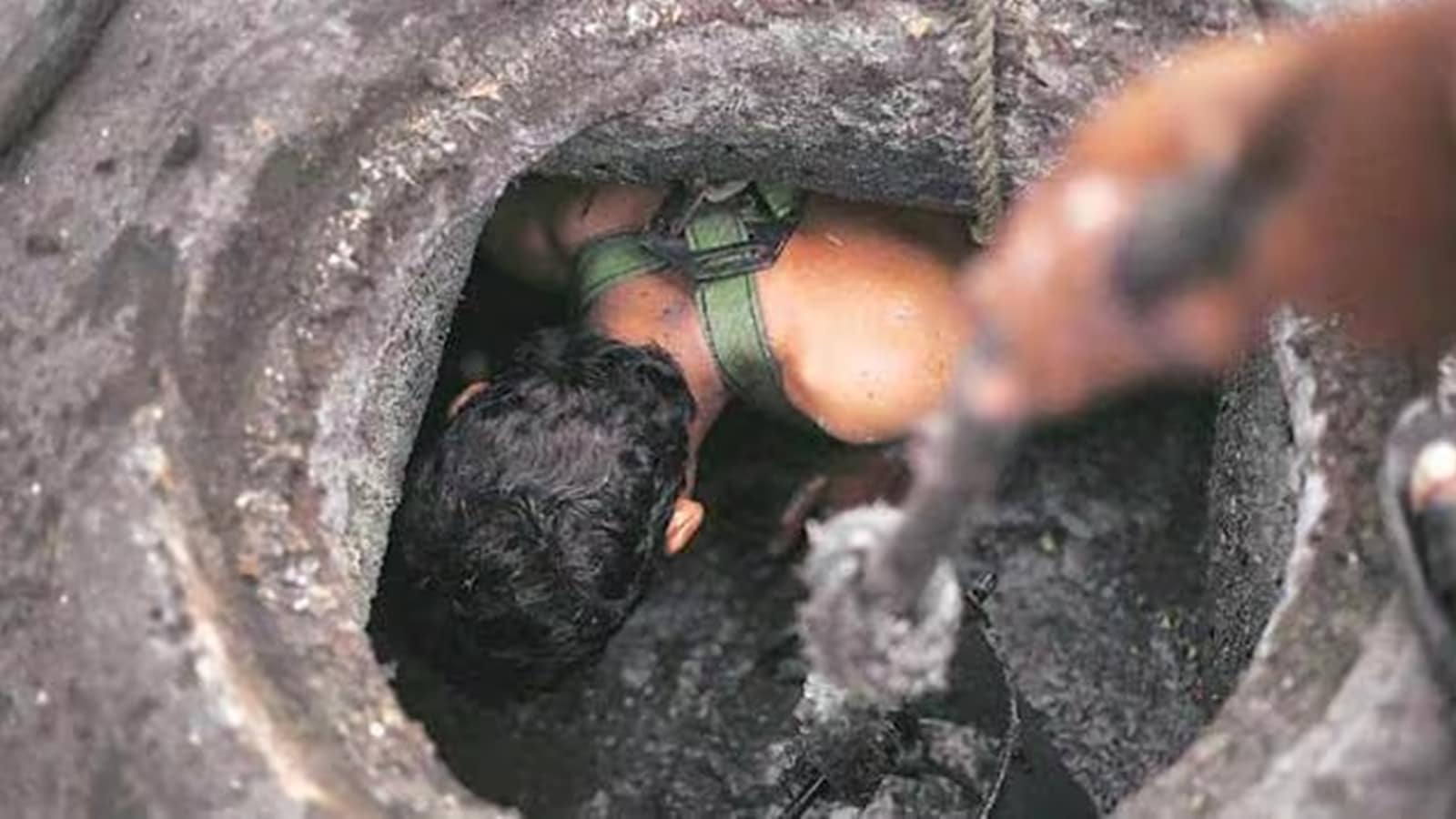 Six dead in Odisha septic tank as rescue op goes wrong