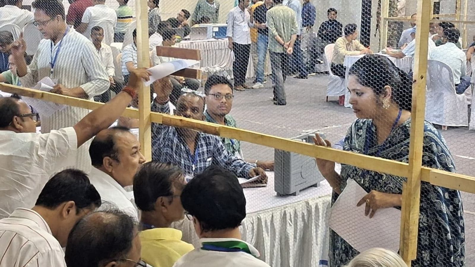 West Bengal Assembly polls: Kolkata Police ban victory processions on result day
