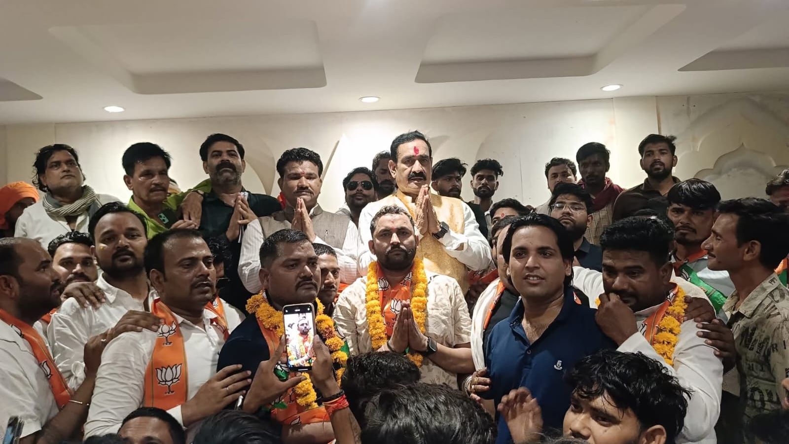 A ‘mass defection’ denied by Congress, marathon meetings: Behind Narottam Mishra’s bid to reclaim Datia