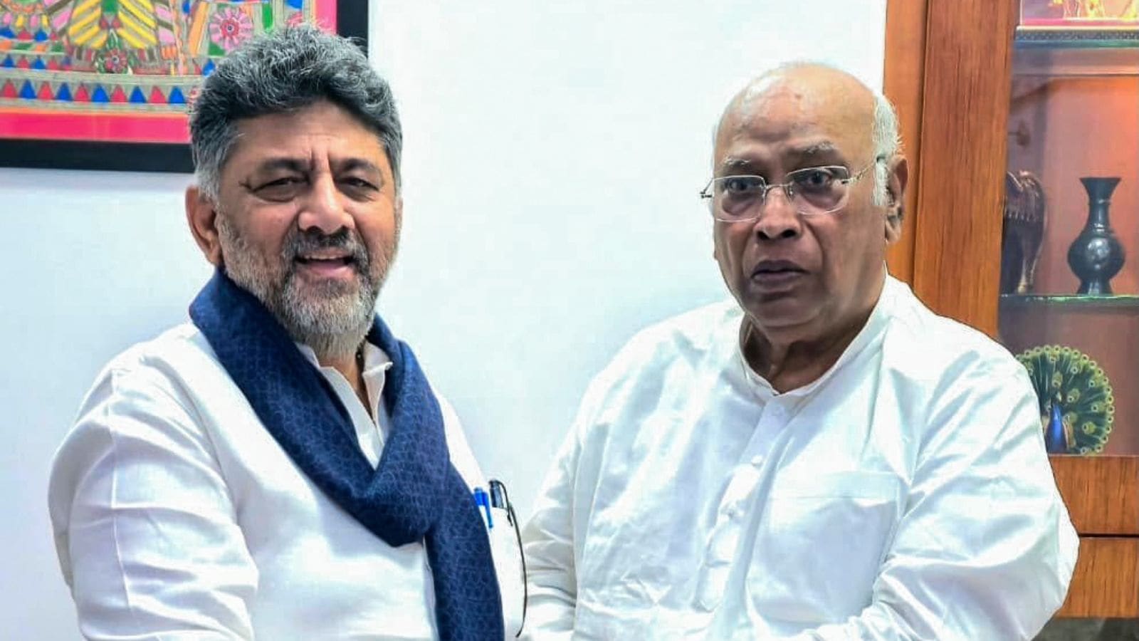 Karnataka CM News Live Updates: Congress to decide Siddaramaiah’s successor today; all eyes on CLP meeting