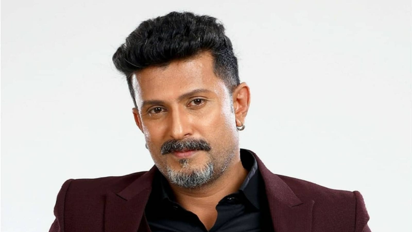 Kannada actor Dileep Raj dies of heart attack at 47: Cardio explains ...