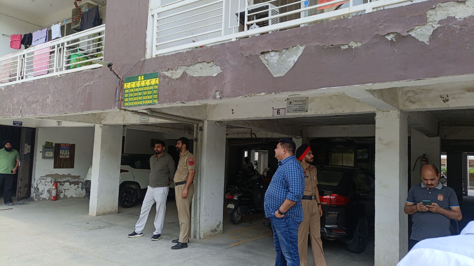 ED raids premises of  IT expert close Mann’s aide near Kharar, cash-filled bags allegedly thrown from building
