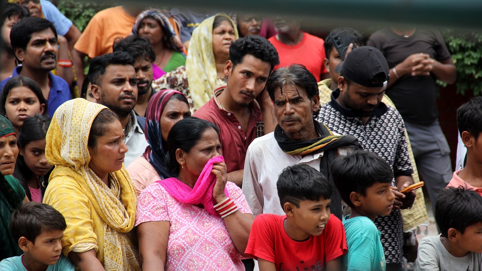 5 medical, engineering students among 6 killed in Delhi building collapse
