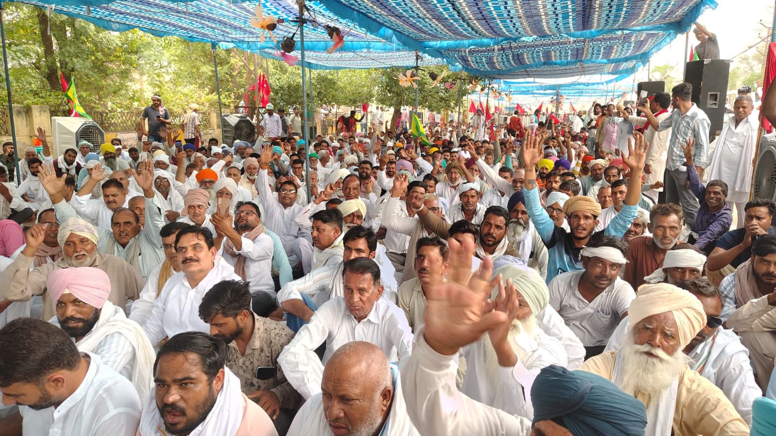 The farmers' meeting began around 11 a.m.
