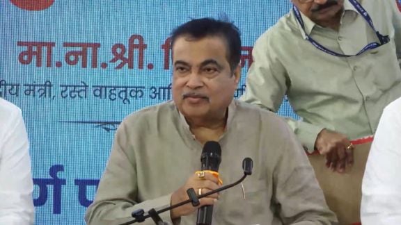 According to the union minister, around 80 per cent of the overall work on both routes has been completed.