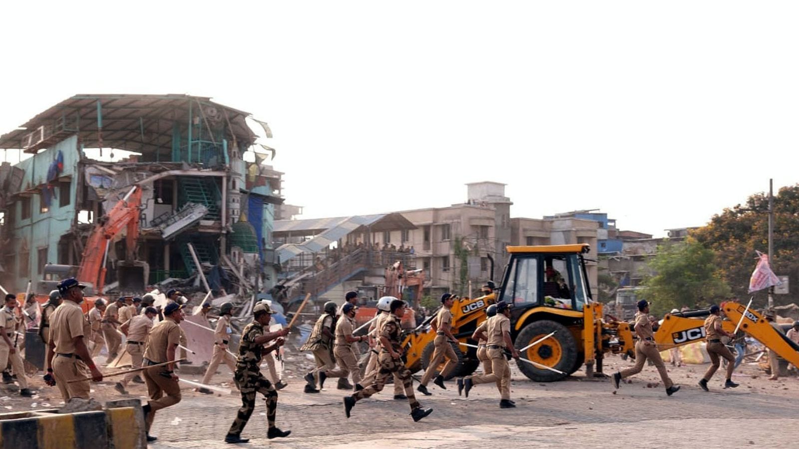 Second day of drive: Clashes break out at Bandra demolition drive as two mosques razed