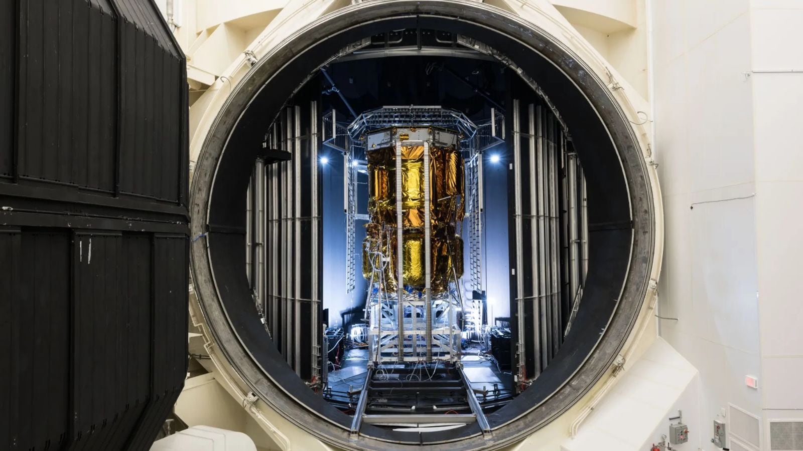 Blue Origin’s cargo Moon lander moves closer to launch after Nasa testing