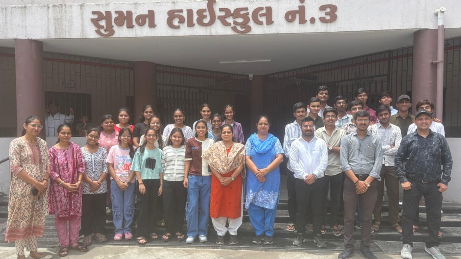 Surat puts up good show, again: Over 2,500 students in A-1 category