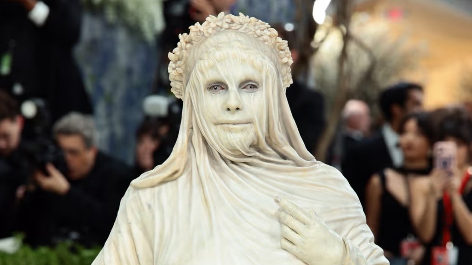 Met Gala 2026 LIVE Updates: Heidi Klum channels high-drama as a living sculpture at the fashion event