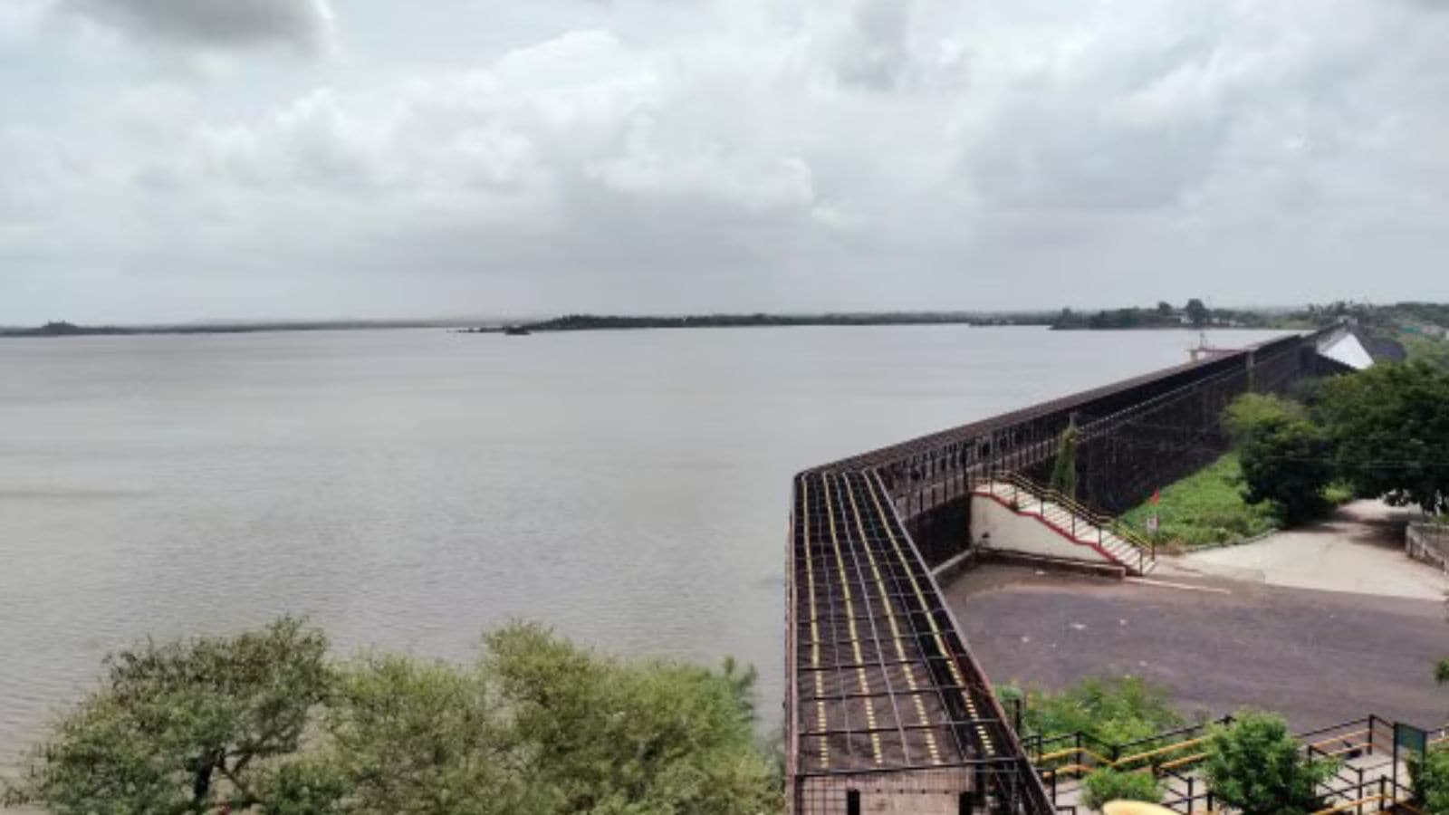 Rajkot tragedy: Four family members drown at Aji Dam