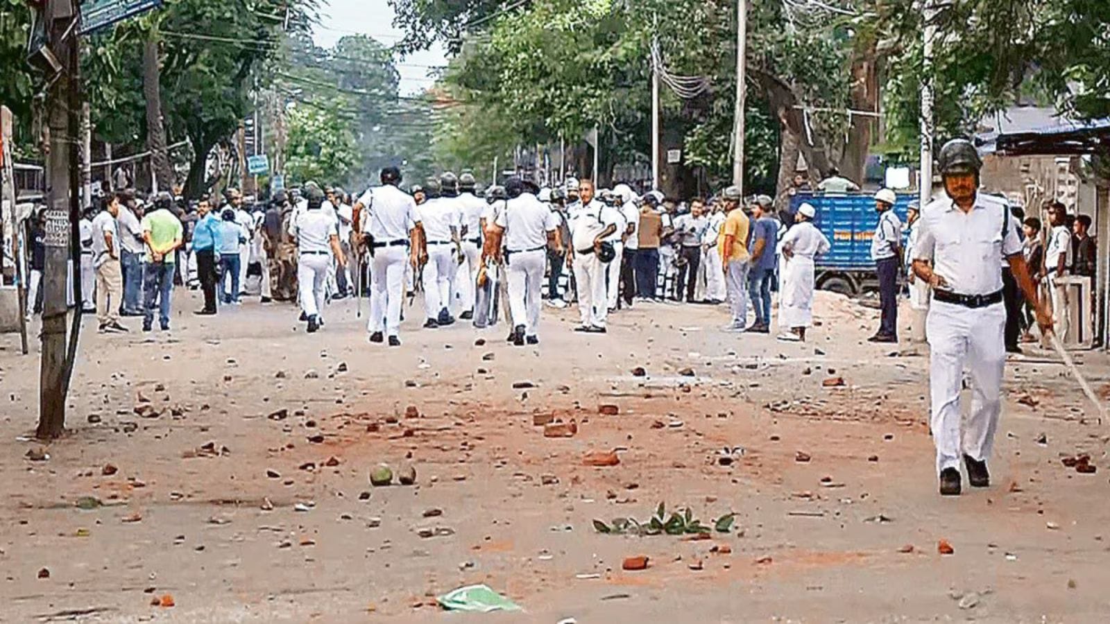 Asansol violence: Mob ‘pelts stones’, ‘vandalises’ police outpost over curbs on mosque loudspeakers
