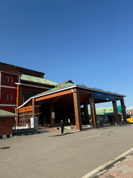 Katra Vande Bharat Express, direct Jammu-Srinagar train, Srinagar Jammu train, Srinagar Jammu Vande Bharat Express, Promises of first direct Jammu-Srinagar train, Jammu-Srinagar train, Jammu, Ashwini Vaishnaw, Vande Bharat Express, Jammu-Srinagar national highway (NH44), Indian express news, current affairs