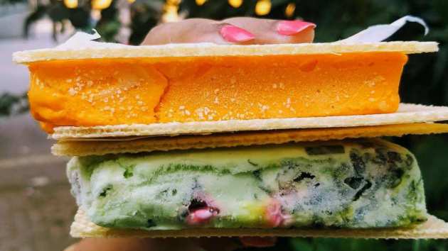 Founded in 1953, K. Rustom became iconic for its old-school ice cream sandwiches, especially the mango version, with creamy mango ice cream pressed between crisp wafers. A simple treat that still tastes like pure Bombay nostalgia.
