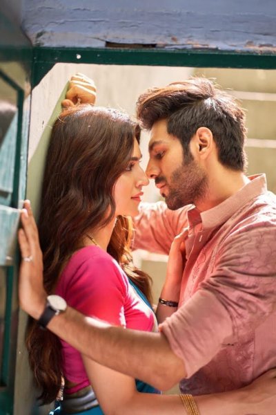 Kartik Aaryan in Luka Chuppi