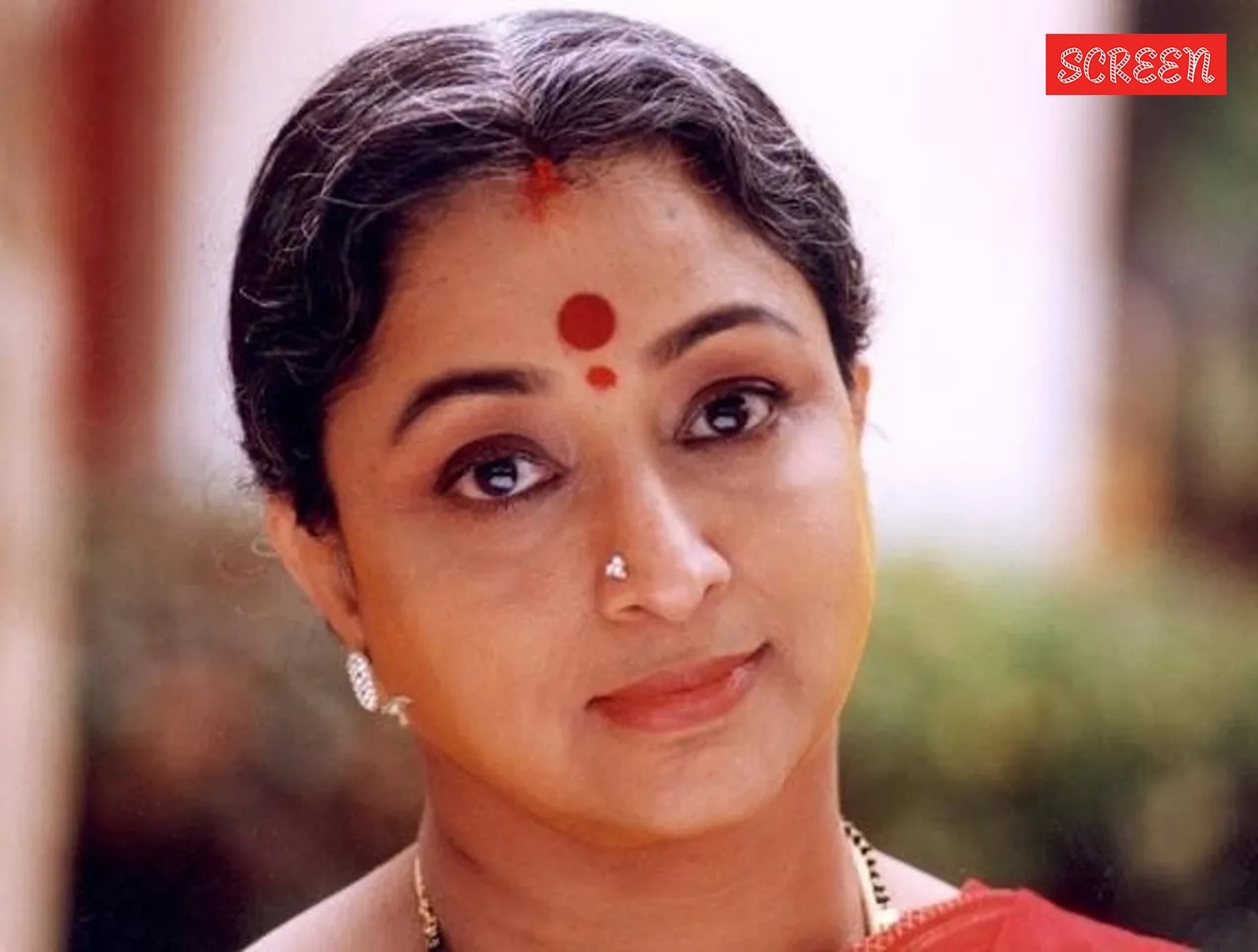 लक्ष्मी 1970 और 1980 के दशक की सबसे प्रशंसित और सफल दक्षिण भारतीय अभिनेताओं में से एक थीं।