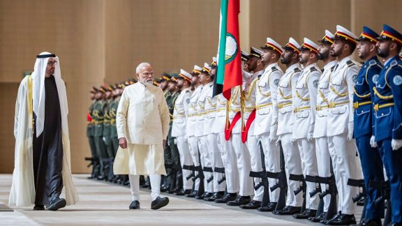 Prime Minister Narendra Modi receives a guard of honour on his arrival, in Abu Dhabi on Friday. UAE President Sheikh Mohamed bin Zayed Al Nahyan also present.