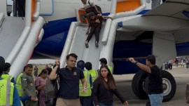 Power bank catches fire, Power bank catches fire inside IndiGo plane, Power bank catches fire inside IndiGo flight, Indian express news, current affairs