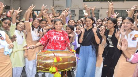 PSEB Class 12 result 2026 topper Divanshi
