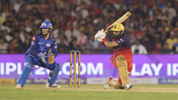 Krunal Pandya Sweep shot
