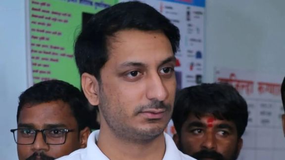 Bawankule said he forwarded the matter to the ACS to avoid a possible political controversy given Parth Pawar’s connection to the firm. (File photo)