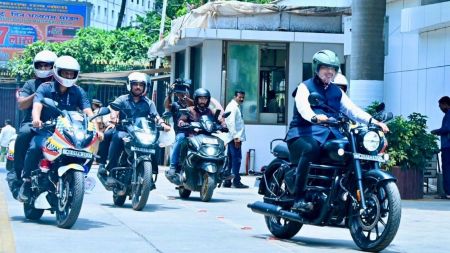 Chief Minister Devendra Fadnavis on Thursday rode an electric motorcycle from his official residence Varsha to Vidhan Bhawan