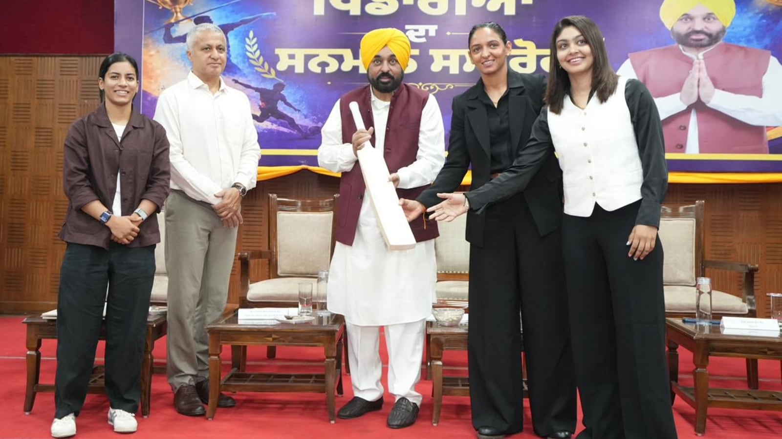 ‘Geared up for T20 WC’ says Harmanpreet as Mann felicitates state’s top sportspersons