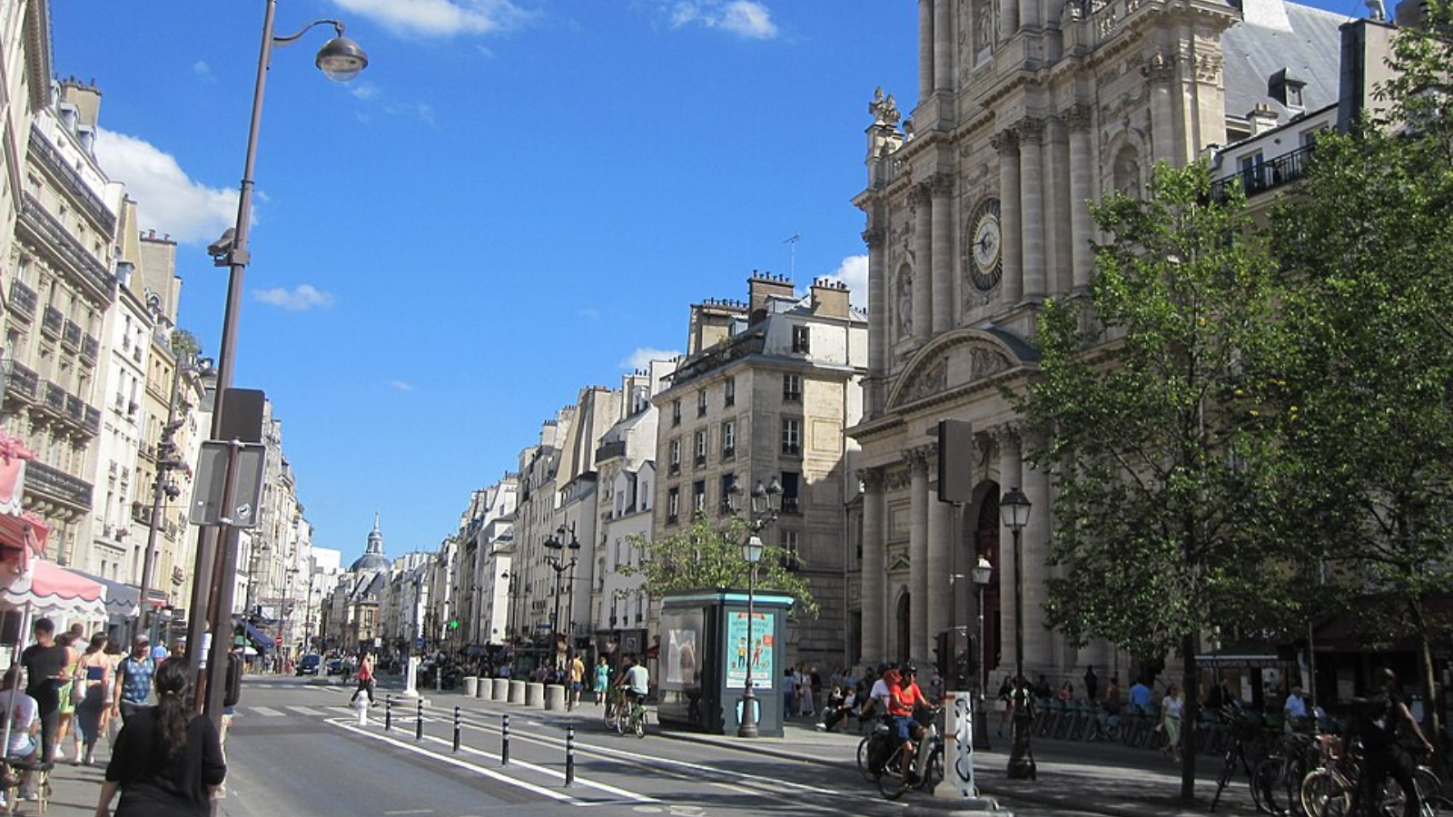 The best shopping streets in Paris