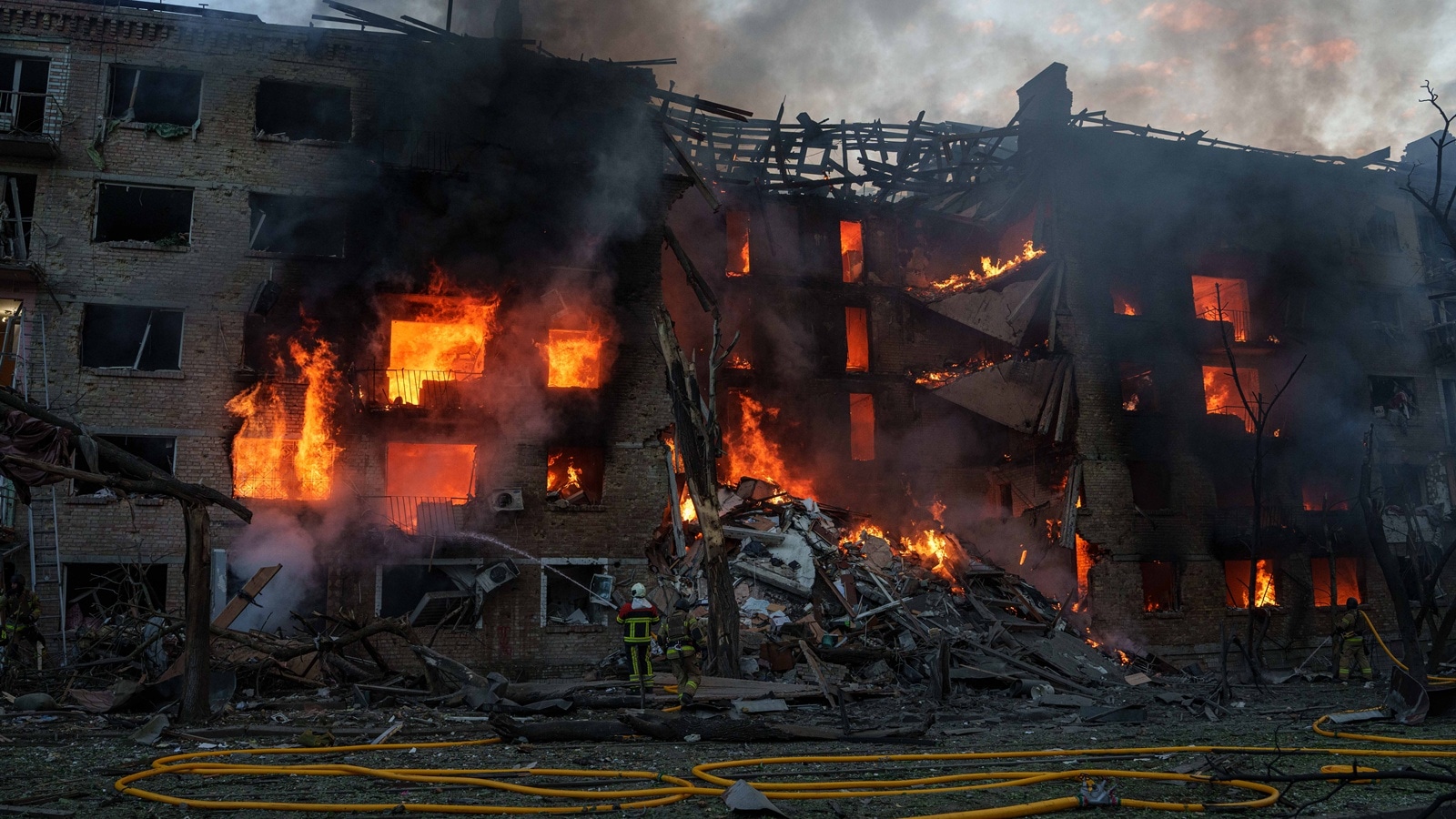 Russia asks foreign nationals, diplomats to leave Kyiv as it prepares ‘systematic strikes’