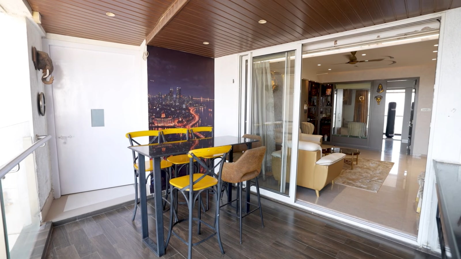 The balcony