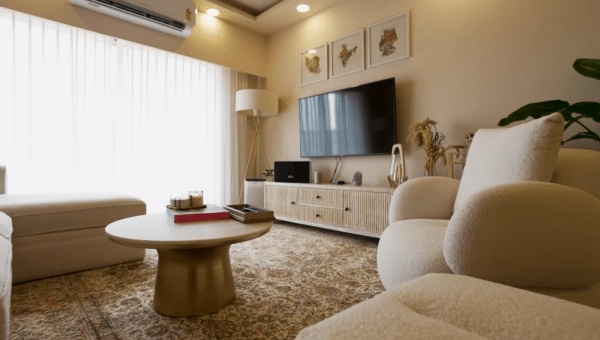Elnaaz Norouzi house tour