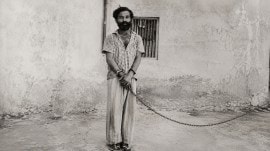 The serial killer, Shankariya Kanpatimar in prison chains. (Courtesy: Rakesh Goswami/ Image sharpened using AI)