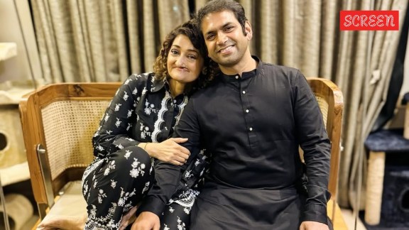 Sharib Hashmi with wife 1600