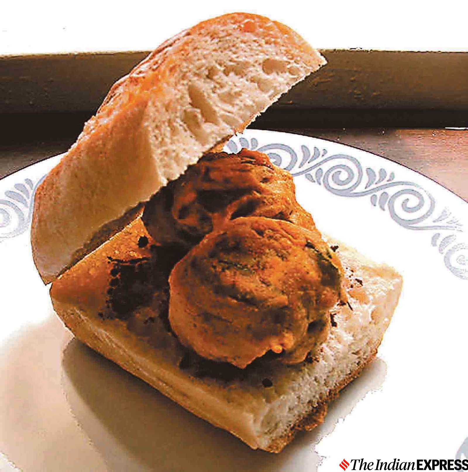 vada pav, indan street food, Indian snacks