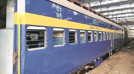 Bandra Garib Nagar demolition, Western Railway eviction drive Mumbai