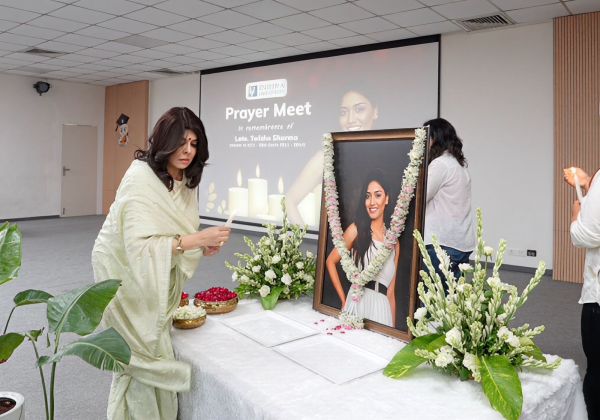 Dr Tarita Shankar paying her respects to Sharma