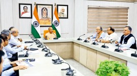 Yogi Adityanath, Yogi pushes for time-bound infra delivery, Yogi warns PWD officials against infra delivery delays, infra delivery delays, Yogi Adityanath, Lucknow news, Uttar pradesh news, Indian express, Current affairs
