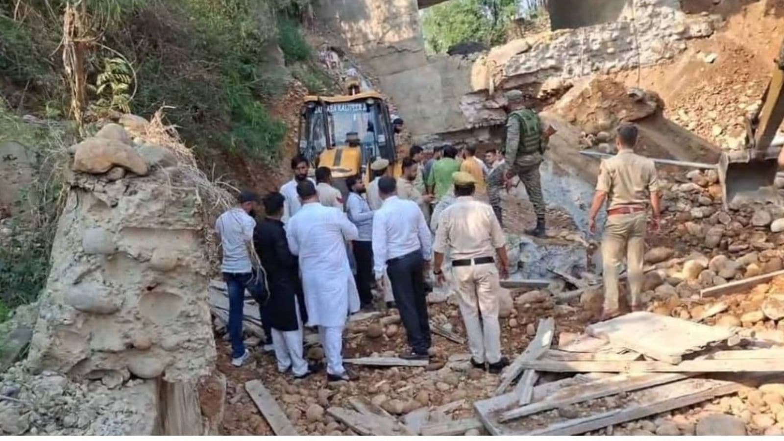 Bridge collapse near Jammu leaves several people trapped