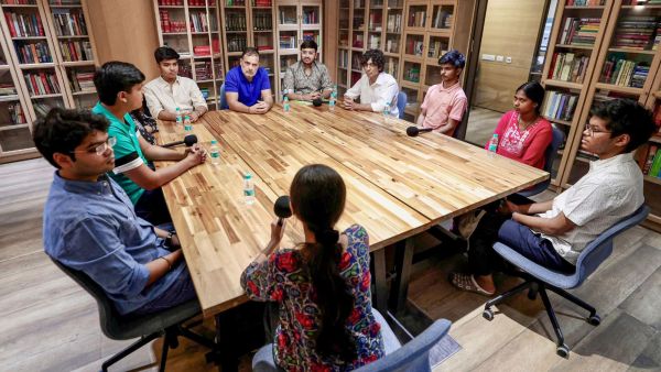 cbse students with rahul gandhi