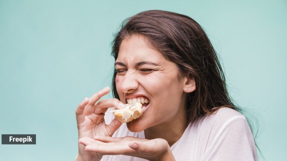chewing food