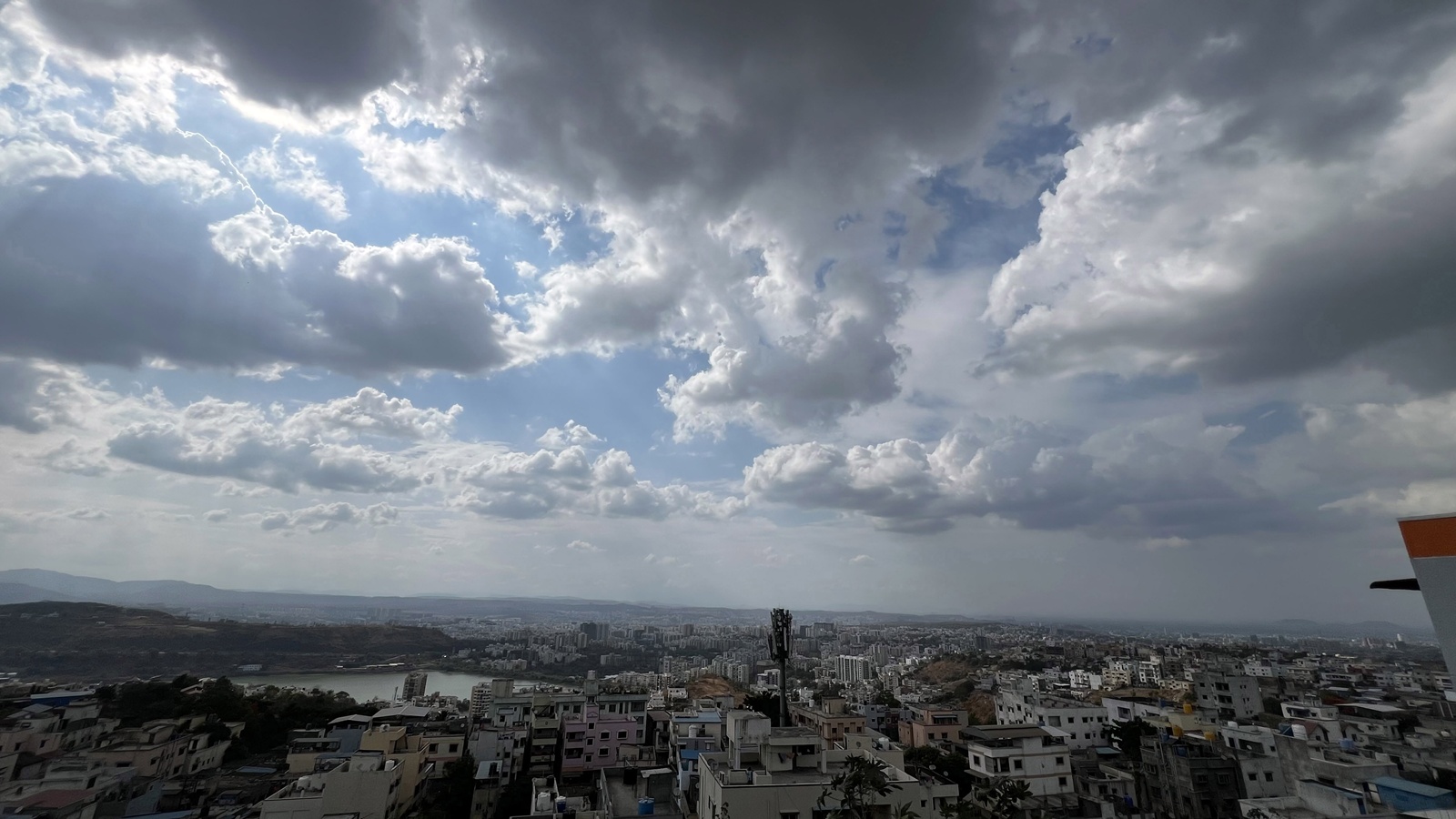 Nächste Woche werden in Pune Gewitter erwartet.
