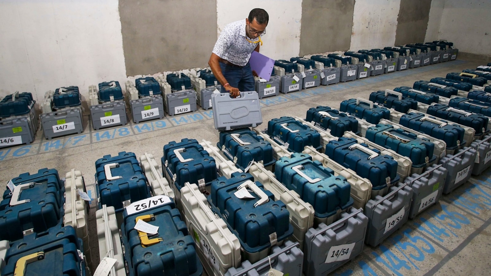 Kerala Assembly Election Results 2026 LIVE Updates: Counting of EVM votes begins, early trends show UDF leading in 45 seats