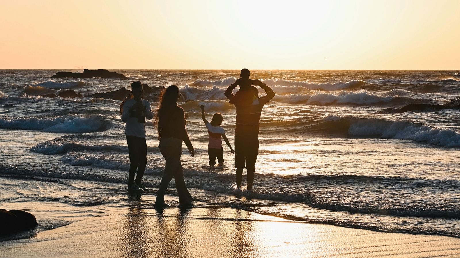 Bihar orders 2-day family vacation for all govt employees every 3 months