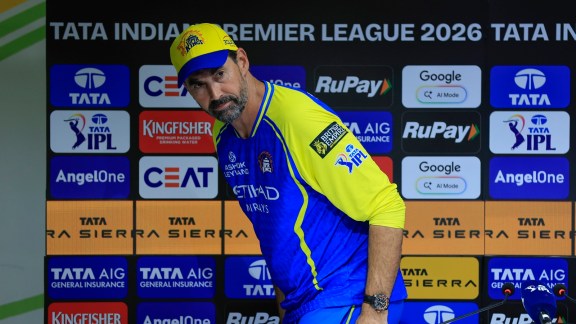 With 5 titles and two Champions League titles, Fleming is the most decorated coach in IPL, but after another failed shot at making the play-offs, there has been growing displeasure among the CSK faithful. (BCCI/Creimas Photo)