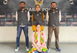 Ahmedabad gold heist, ahmedabad jewellery store theft